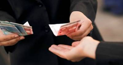 &Lambda;ή&mu;&nu;&omicron;&sigmaf;: &Epsilon;&pi;&iota;&tau;ή&delta;&epsilon;&iota;&omicron;&iota; &pi;&rho;&omicron;&sigma;&pi;&alpha;&theta;&omicron;ύ&nu; &nu;&alpha; &epsilon;&xi;&alpha;&pi;&alpha;&tau;ή&sigma;&omicron;&upsilon;&nu; &gamma;&iota;&alpha; &nu;&alpha; &alpha;&pi;&omicron;&sigma;&pi;ά&sigma;&omicron;&upsilon;&nu; &chi;&rho;ή&mu;&alpha;&tau;&alpha;