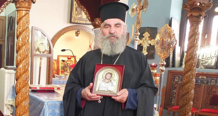 &Epsilon;&kappa;&omicron;&iota;&mu;ή&theta;&eta; &omicron; &pi;&alpha;&tau;ή&rho; &Gamma;&epsilon;ώ&rho;&gamma;&iota;&omicron;&sigmaf; &Beta;ό&tau;&sigma;&eta;&sigmaf;