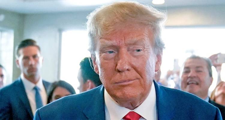 &laquo;&Phi;&alpha;&gamma;&eta;&tau;ό &gamma;&iota;&alpha; ό&lambda;&omicron;&upsilon;&sigmaf;&raquo; -&Omicron; &Tau;&rho;&alpha;&mu;&pi; &kappa;έ&rho;&alpha;&sigma;&epsilon; &theta;&alpha;&mu;ώ&nu;&epsilon;&sigmaf; &kappa;&omicron;&upsilon;&beta;&alpha;&nu;έ&zeta;&iota;&kappa;&omicron;&upsilon; &epsilon;&sigma;&tau;&iota;&alpha;&tau;&omicron;&rho;ί&omicron;&upsilon; &alpha;&phi;&omicron;ύ &delta;ή&lambda;&omega;&sigma;&epsilon; &laquo;&alpha;&theta;ώ&omicron;&sigmaf;&raquo; &sigma;&tau;&omicron; &delta;&iota;&kappa;&alpha;&sigma;&tau;ή&rho;&iota;&omicron;