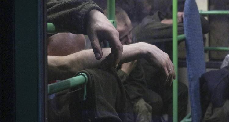 &Mu;&alpha;&rho;&iota;&omicron;ύ&pi;&omicron;&lambda;&eta;: &Theta;&rho;ί&lambda;&epsilon;&rho; &mu;&epsilon; &tau;&omicron;&upsilon;&sigmaf; &mu;&alpha;&chi;&eta;&tau;έ&sigmaf; &tau;&omicron;&upsilon; &Alpha;&zeta;&omicron;&phi;&sigma;&tau;ά&lambda; &pi;&omicron;&upsilon; &pi;&alpha;&rho;&alpha;&delta;ό&theta;&eta;&kappa;&alpha;&nu; &kappa;&alpha;&iota; &mu;&epsilon;&tau;&alpha;&phi;έ&rho;&theta;&eta;&kappa;&alpha;&nu; &sigma;&tau;&eta; &Rho;&omega;&sigma;ί&alpha;