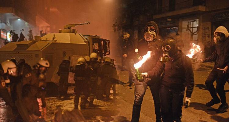 &Pi;&epsilon;&delta;ί&omicron; &mu;ά&chi;&eta;&sigmaf; &tau;&alpha; &Epsilon;&xi;ά&rho;&chi;&epsilon;&iota;&alpha; &kappa;&alpha;&iota; 3 &tau;&rho;&alpha;&upsilon;&mu;&alpha;&tau;ί&epsilon;&sigmaf; &sigma;&tau;&alpha; &epsilon;&pi;&epsilon;&iota;&sigma;ό&delta;&iota;&alpha; &mu;&epsilon;&tau;ά &tau;&eta; &sigma;&upsilon;&gamma;&kappa;έ&nu;&tau;&rho;&omega;&sigma;&eta; &gamma;&iota;&alpha; &tau;&omicron; &Gamma;&rho;&eta;&gamma;&omicron;&rho;ό&pi;&omicron;&upsilon;&lambda;&omicron;