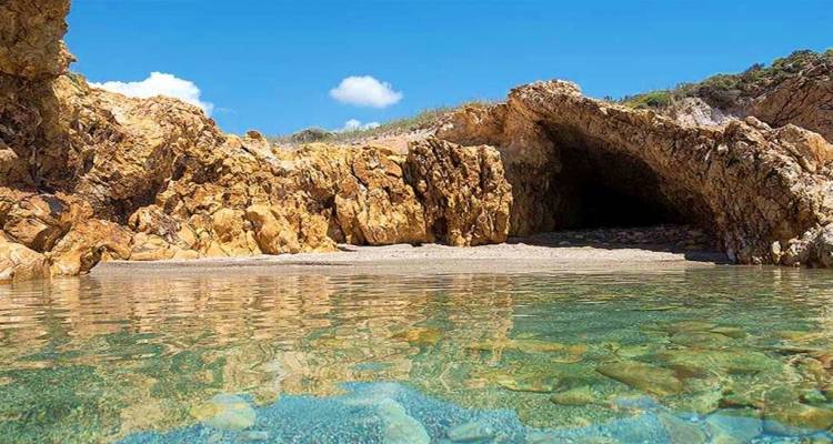 Λήμνος: Το Κρυμμένο Σύνορο της Αυθεντικότητας και της Ευκαιρίας