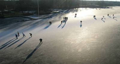Φυσικό «παγοδρόμιο» στις Σαρδές (photos)