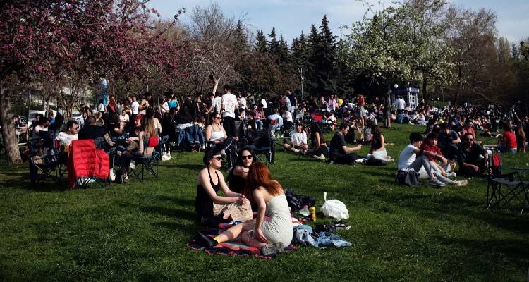 Κορωνοϊός: Η Τουρκία ετοιμάζεται για το πρώτο σκληρό ολικό lockdown