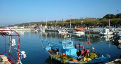 &Alpha;&gamma;&rho;&omicron;&tau;&iota;&kappa;ό&sigmaf; &gamma;&iota;&alpha;&tau;&rho;ό&sigmaf; &sigma;&tau;&omicron; &Mu;&omicron;ύ&delta;&rho;&omicron;