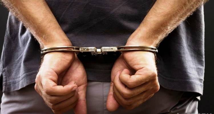 &Sigma;&upsilon;&nu;&epsilon;&lambda;ή&phi;&theta;&eta; 30&chi;&rho;&omicron;&nu;&omicron;&sigmaf; &sigma;&tau;&eta; &Lambda;ή&mu;&nu;&omicron;