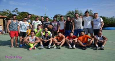 A&pi;&omicron;&lambda;&omicron;&gamma;&iota;&sigma;&mu;ό&sigmaf; &alpha;&kappa;&alpha;&delta;&eta;&mu;&alpha;ϊ&kappa;ή&sigmaf; &chi;&rho;&omicron;&nu;&iota;ά&sigmaf; &alpha;&pi;&omicron; &tau;&omicron;&upsilon;&sigmaf; &Phi;&omicron;&iota;&tau;&eta;&tau;έ&sigmaf; &tau;&eta;&sigmaf; &Lambda;ή&mu;&nu;&omicron;&upsilon; (photos)