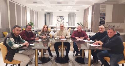 isxyri-limnos-i-xaraksi-antipoliteftikis-taktikis-stin-atzenta-tis-1is-synedriasis-tis-politikis-grammateias