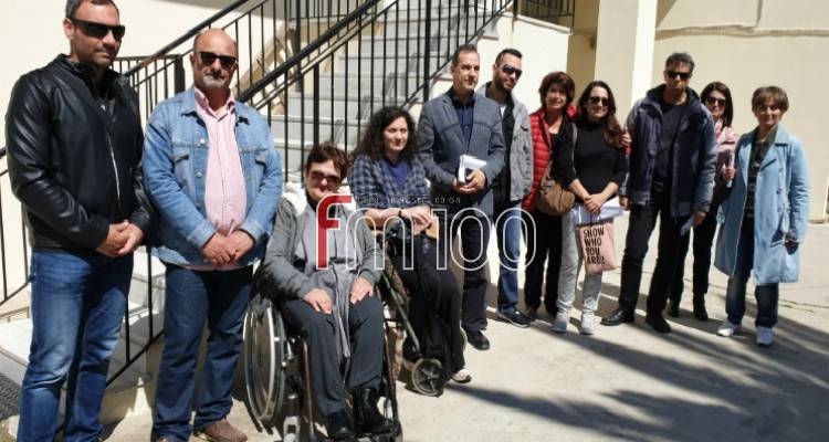 &Lambda;ή&mu;&nu;&omicron;&sigmaf;: &Alpha;&nu;&alpha;&delta;&epsilon;ί&chi;&theta;&eta;&kappa;&alpha;&nu; &tau;&alpha; &pi;&rho;&omicron;&beta;&lambda;ή&mu;&alpha;&tau;&alpha; &tau;&omega;&nu; &Alpha;&tau;ό&mu;&omega;&nu; &mu;&epsilon; &Alpha;&nu;&alpha;&pi;&eta;&rho;ί&alpha; (photos &amp; videos)