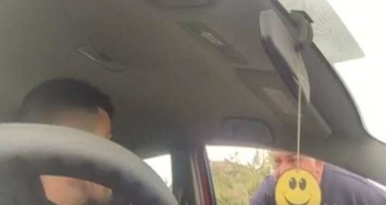 &Kappa;ύ&pi;&rho;&omicron;&sigmaf;: &Pi;&omicron;&iota;&nu;&iota;&kappa;ή &delta;ί&omega;&xi;&eta; &sigma;&epsilon; &chi;&rho;ή&sigma;&tau;&eta; &tau;&omicron;&upsilon; Facebook &gamma;&iota;&alpha; &tau;&omicron; viral &beta;ί&nu;&tau;&epsilon;&omicron; &sigma;&epsilon; έ&lambda;&epsilon;&gamma;&chi;&omicron; &tau;&eta;&sigmaf; &alpha;&sigma;&tau;&upsilon;&nu;&omicron;&mu;ί&alpha;&sigmaf;