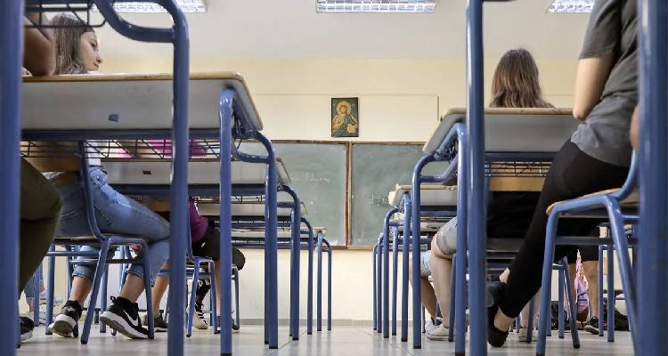 &laquo;&Epsilon;&lambda;&lambda;&eta;&nu;&iota;&kappa;ή PISA&raquo;: &Epsilon;&nu;&tau;&upsilon;&pi;&omega;&sigma;&iota;&alpha;&kappa;ή &pi;&rho;&epsilon;&mu;&iota;έ&rho;&alpha; &sigma;&tau;&alpha; &sigma;&chi;&omicron;&lambda;&epsilon;ί&alpha; | &Pi;ά&nu;&omega; &alpha;&pi;ό 95% &eta; &sigma;&upsilon;&mu;&mu;&epsilon;&tau;&omicron;&chi;ή
