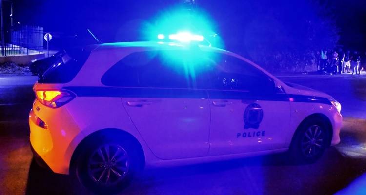 &Nu;ύ&chi;&tau;&alpha; &tau;&rho;ό&mu;&omicron;&upsilon; &gamma;&iota;&alpha; &zeta;&epsilon;&upsilon;&gamma;ά&rho;&iota; &sigma;&tau;&omicron;&nu; Ά&lambda;&iota;&mu;&omicron;: Έ&nu;&omicron;&pi;&lambda;&omicron;&iota; &epsilon;&iota;&sigma;έ&beta;&alpha;&lambda;&alpha;&nu; &sigma;&tau;&omicron; &sigma;&pi;ί&tau;&iota; -Ά&rho;&pi;&alpha;&xi;&alpha;&nu; &chi;&rho;ή&mu;&alpha;&tau;&alpha;, &kappa;&omicron;&sigma;&mu;ή&mu;&alpha;&tau;&alpha; &kappa;&alpha;&iota; &rho;&omicron;&lambda;ό&gamma;&iota;&alpha; &alpha;&xi;ί&alpha;&sigmaf; 40.000 &epsilon;&upsilon;&rho;ώ