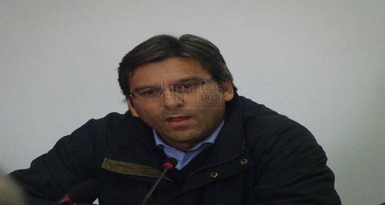 &Delta;ή&mu;&alpha;&rho;&chi;&omicron;&sigmaf; &Lambda;ή&mu;&nu;&omicron;&upsilon; &sigma;&tau;&omicron; &Rho;ά&delta;&iota;&omicron; &Theta;&epsilon;&sigma;&sigma;&alpha;&lambda;&omicron;&nu;ί&kappa;&eta;: &laquo;&Alpha;&pi;&alpha;&iota;&tau;&omicron;ύ&mu;&epsilon; &nu;&alpha; &mu;&alpha;&sigmaf; &alpha;&phi;ή&sigma;&omicron;&upsilon;&nu; &nu;&alpha; &zeta;ή&sigma;&omicron;&upsilon;&mu;&epsilon; &sigma;&tau;&omicron; &nu;&eta;&sigma;ί &mu;&alpha;&sigmaf;&raquo; (mp3)