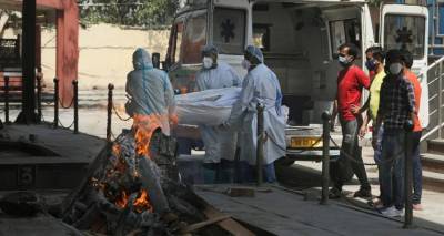 Ινδία: Γαλλία και ΗΠΑ στέλνουν άμεσα ιατρικό εξοπλισμό στην Ινδία