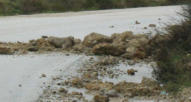 &Mu;&iota;&kappa;&rho;ή &laquo;&delta;&iota;&alpha;&mu;ά&chi;&eta;&raquo; &gamma;&iota;&alpha; &tau;&iota;&sigmaf; &epsilon;&upsilon;&theta;ύ&nu;&epsilon;&sigmaf; &Delta;ή&mu;&omicron;&upsilon; &kappa;&alpha;&iota; &Pi;&epsilon;&rho;&iota;&phi;&epsilon;&rho;&epsilon;&iota;&alpha;&kappa;ή&sigmaf; &Epsilon;&nu;ό&tau;&eta;&tau;&alpha;&sigmaf; &mu;&epsilon;&tau;ά &tau;&eta; &chi;&theta;&epsilon;&sigma;&iota;&nu;ή &nu;&epsilon;&rho;&omicron;&pi;&omicron;&nu;&tau;ή