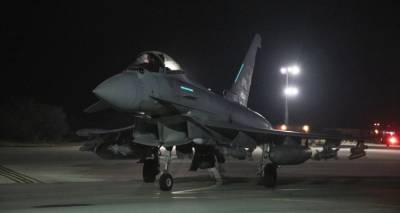 &Eta;&Pi;&Alpha; &kappa;&alpha;&iota; &Beta;&rho;&epsilon;&tau;&alpha;&nu;ί&alpha; &beta;&omicron;&mu;&beta;ά&rho;&delta;&iota;&sigma;&alpha;&nu; &delta;&epsilon;&kappa;ά&delta;&epsilon;&sigmaf; &epsilon;&gamma;&kappa;&alpha;&tau;&alpha;&sigma;&tau;ά&sigma;&epsilon;&iota;&sigmaf; &tau;&omega;&nu; &alpha;&nu;&tau;&alpha;&rho;&tau;ώ&nu; &Chi;&omicron;ύ&theta;&iota; &sigma;&tau;&eta;&nu; &Upsilon;&epsilon;&mu;έ&nu;&eta;