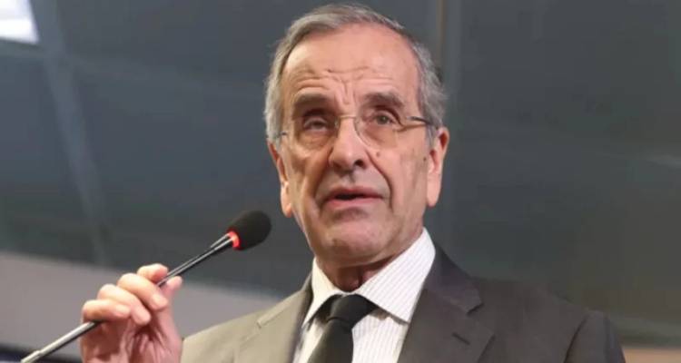 &Mu;έ&nu;&epsilon;&iota; &nu;&alpha;... &pi;&alpha;&tau;ή&sigma;&epsilon;&iota; &tau;&omicron; &kappa;&omicron;&upsilon;&mu;&pi;ί &omicron; &Sigma;&alpha;&mu;&alpha;&rho;ά&sigmaf; &gamma;&iota;&alpha; &tau;&omicron; &nu;έ&omicron; &kappa;ό&mu;&mu;&alpha; | &Kappa;&omicron;&mu;&beta;&iota;&kappa;ή &omicron;&mu;&iota;&lambda;ί&alpha; &tau;&eta;&nu; &Pi;&alpha;&rho;&alpha;&sigma;&kappa;&epsilon;&upsilon;ή &sigma;&tau;&omicron; &Eta;&rho;ά&kappa;&lambda;&epsilon;&iota;&omicron;