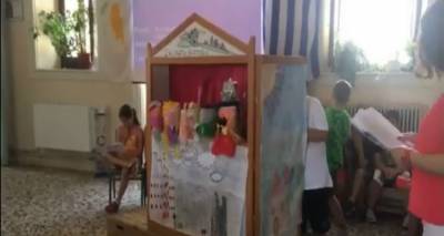 &Eta; &Gamma;&rsquo; &tau;ά&xi;&eta; &tau;&omicron;&upsilon; 1&omicron;&upsilon; &Delta;&eta;&mu;&omicron;&tau;&iota;&kappa;&omicron;ύ &Sigma;&chi;&omicron;&lambda;&epsilon;ί&omicron;&upsilon; &Mu;ύ&rho;&iota;&nu;&alpha;&sigmaf; &tau;ί&mu;&eta;&sigma;&epsilon; &tau;&eta;&nu; &Pi;&alpha;&gamma;&kappa;ό&sigma;&mu;&iota;&alpha; &Eta;&mu;έ&rho;&alpha; &Pi;&epsilon;&rho;&iota;&beta;ά&lambda;&lambda;&omicron;&nu;&tau;&omicron;&sigmaf; (video)