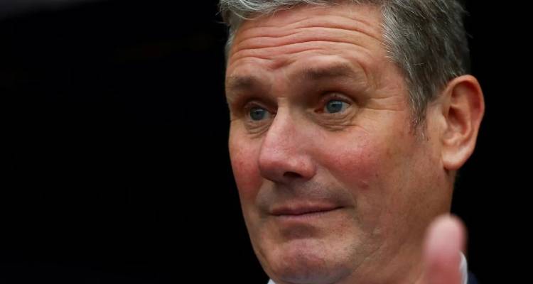 &Beta;&rho;&epsilon;&tau;&alpha;&nu;ί&alpha;: &Pi;&rho;ό&omega;&rho;&eta; &pi;&rho;&omicron;&sigma;&phi;&upsilon;&gamma;ή &sigma;&tau;&iota;&sigmaf; &kappa;ά&lambda;&pi;&epsilon;&sigmaf; &zeta;&eta;&tau;ά &tau;&omicron; &Epsilon;&rho;&gamma;&alpha;&tau;&iota;&kappa;ό &kappa;ό&mu;&mu;&alpha; &mu;&epsilon;&tau;ά &tau;&eta;&nu; &pi;&alpha;&rho;&alpha;ί&tau;&eta;&sigma;&eta; &Tau;&zeta;ό&nu;&sigma;&omicron;&nu;