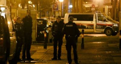 Επίθεση στη Βιέννη: «Ισλαμιστής τρομοκράτης» ο δράστης που σκοτώθηκε | 4 οι νεκροί