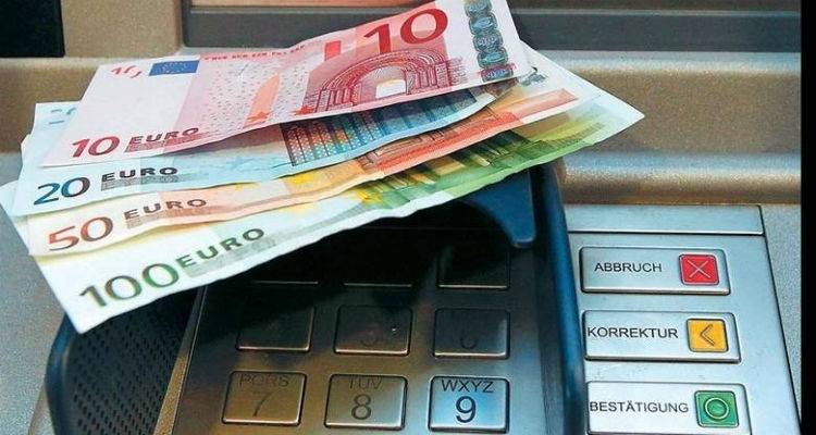 &laquo;&Mu;&alpha;ύ&rho;&eta; &epsilon;&pi;έ&tau;&epsilon;&iota;&omicron;&sigmaf;&raquo; &alpha;&pi;ό &tau;&eta;&nu; &epsilon;&pi;&iota;&beta;&omicron;&lambda;ή &tau;&omega;&nu; capital controls
