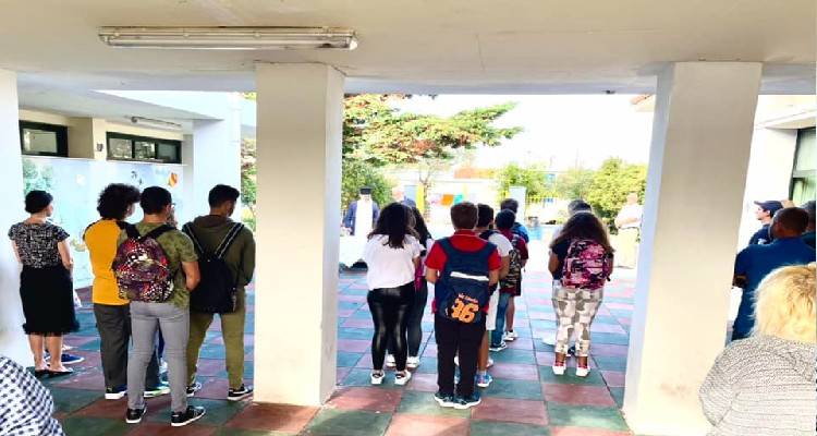 &Pi;&rho;ώ&tau;&omicron; &kappa;&omicron;&upsilon;&delta;&omicron;ύ&nu;&iota; &gamma;&iota;&alpha; &tau;&alpha; 25 &pi;&alpha;&iota;&delta;&iota;ά &tau;&omicron;&upsilon; &Alpha;&gamma;ί&omicron;&upsilon; &Epsilon;&upsilon;&sigma;&tau;&rho;&alpha;&tau;ί&omicron;&upsilon;