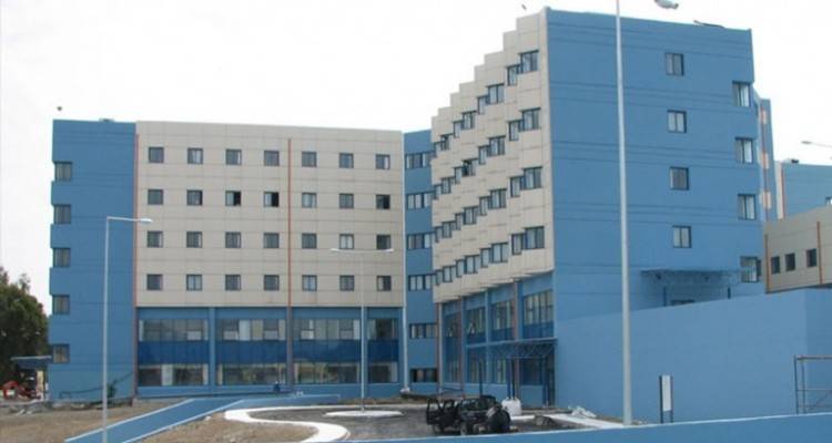 Η νοσηλεύτρια από την Κέρκυρα ανακτά μερικώς την κίνηση των κάτω άκρων | Ο ΕΟΦ ερευνά το περιστατικό