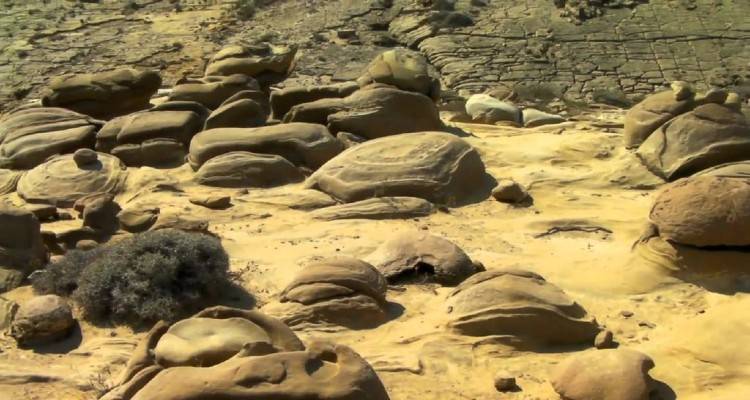 Το Φαρακλό Λήμνου στα 7 «εξωγήινα» τοπία στην Ελλάδα