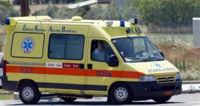 Σειρήνες ασθενοφόρου στη Μύρινα