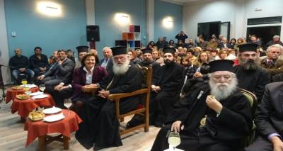 &Omicron; &Mu;&omicron;ύ&delta;&rho;&omicron;&sigmaf; &tau;ί&mu;&eta;&sigma;&epsilon; &tau;&omicron; έ&pi;&omicron;&sigmaf; &tau;&omicron;&upsilon; '40, &pi;&alpha;&rho;&omicron;&upsilon;&sigma;ί&alpha; &tau;&omicron;&upsilon; &Alpha;&rho;&chi;&iota;&epsilon;&pi;&iota;&sigma;&kappa;ό&pi;&omicron;&upsilon; &Iota;&epsilon;&rho;ώ&nu;&upsilon;&mu;&omicron;&upsilon; (mp3 + photos)