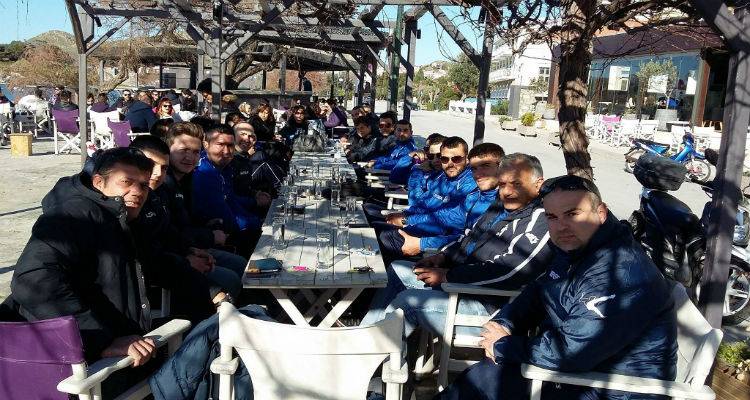 &Eta; &Lambda;ή&mu;&nu;&omicron;&sigmaf; &xi;έ&rho;&epsilon;&iota; &alpha;&pi;ό &phi;&iota;&lambda;&omicron;&xi;&epsilon;&nu;ί&alpha; (photos)