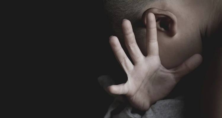 &Alpha;&lambda;&epsilon;&xi;&alpha;&nu;&delta;&rho;&omicron;ύ&pi;&omicron;&lambda;&eta;: &Kappa;&alpha;&tau;&alpha;&gamma;&gamma;&epsilon;&lambda;ί&alpha; &sigma;&omicron;&kappa; &gamma;&iota;&alpha; &beta;&iota;&alpha;&sigma;&mu;ό 5&chi;&rho;&omicron;&nu;&omicron;&upsilon; &alpha;&pi;ό &sigma;&upsilon;&nu;&omicron;&mu;&iota;&lambda;ή&kappa;&omicron;&upsilon;&sigmaf; &tau;&omicron;&upsilon; &sigma;&epsilon; &nu;&eta;&pi;&iota;&alpha;&gamma;&omega;&gamma;&epsilon;ί&omicron;