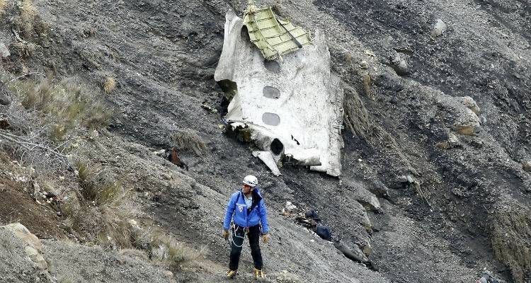Νέα εξέλιξη για το Airbus: Κλειδωμένος έξω από το πιλοτήριο ένας από τους κυβερνήτες