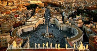 17χρονη ελληνίδα μαθήτρια έπεσε από μπαλκόνι ξενοδοχείου στη Ρώμη .