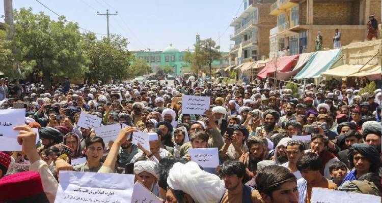 &Alpha;&phi;&gamma;&alpha;&nu;&iota;&sigma;&tau;ά&nu;: &Upsilon;&pi;&omicron;&chi;&rho;&epsilon;&omega;&tau;&iota;&kappa;ά &laquo;&iota;&sigma;&lambda;&alpha;&mu;&iota;&kappa;ά &mu;&alpha;&theta;ή&mu;&alpha;&tau;&alpha;&raquo; &sigma;&tau;&alpha; &pi;&alpha;&nu;&epsilon;&pi;&iota;&sigma;&tau;ή&mu;&iota;&alpha;, &epsilon;&kappa;&tau;ό&sigmaf; &gamma;&upsilon;&mu;&nu;&alpha;&sigma;ί&omega;&nu; &tau;&alpha; &kappa;&omicron;&rho;ί&tau;&sigma;&iota;&alpha;