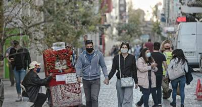 Μέτρα για τον κορωνοϊό: Αυτοψία στο κέντρο της Αθήνας | Σε πλήρη εφαρμογή οι «μάσκες παντού»
