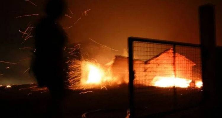 &Phi;&omicron;&nu;&iota;&kappa;ή &pi;&upsilon;&rho;&kappa;&alpha;&gamma;&iota;ά &sigma;&tau;&eta;&nu; &Pi;&omicron;&rho;&tau;&omicron;&gamma;&alpha;&lambda;ί&alpha;: &Sigma;&tau;&omicron;&upsilon;&sigmaf; 39 &omicron;&iota; &nu;&epsilon;&kappa;&rho;&omicron;ί