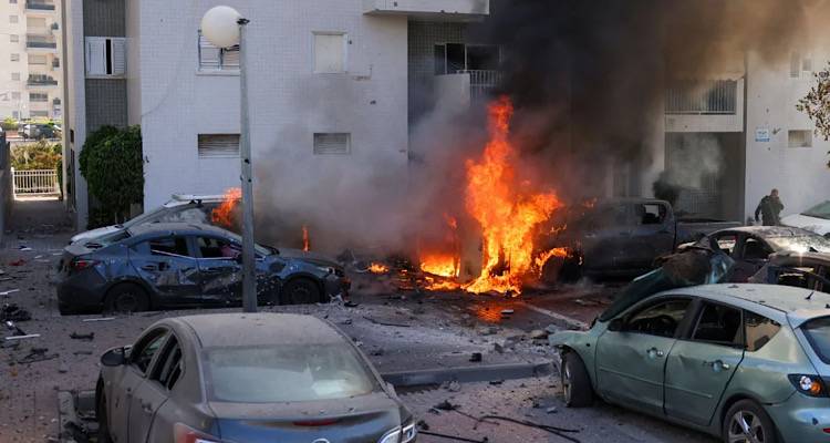 &Iota;&sigma;&rho;&alpha;ή&lambda;: &Epsilon;&iota;&sigma;&beta;&omicron;&lambda;ή &alpha;&pi;ό &mu;&alpha;&chi;&eta;&tau;έ&sigmaf; &tau;&eta;&sigmaf; &Chi;&alpha;&mu;ά&sigmaf; - &Nu;&epsilon;&kappa;&rho;&omicron;ί &kappa;&alpha;&iota; &kappa;&alpha;&tau;&alpha;&sigma;&tau;&rho;&omicron;&phi;έ&sigmaf; &alpha;&pi;ό &tau;&iota;&sigmaf; &rho;&omicron;&upsilon;&kappa;έ&tau;&epsilon;&sigmaf; &tau;&eta;&sigmaf; &Gamma;ά&zeta;&alpha;&sigmaf;