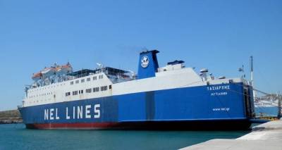 Δεμένο στο Λαύριο παραμένει το «Ταξιάρχης»