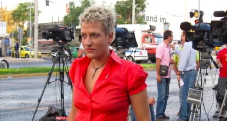 Δημοσιογράφος καταγγέλλει revenge porn: «Έστελνε σε σελίδες γνωριμιών τα στοιχεία μου»