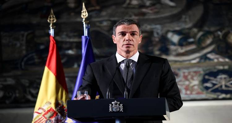 &Iota;&sigma;&pi;&alpha;&nu;ί&alpha;: &Pi;&omicron;&nu;&omicron;&kappa;έ&phi;&alpha;&lambda;&omicron;&sigmaf; &gamma;&iota;&alpha; &tau;&eta;&nu; &kappa;&upsilon;&beta;έ&rho;&nu;&eta;&sigma;&eta; &Sigma;ά&nu;&tau;&sigma;&epsilon;&theta; &ndash; Έ&phi;&omicron;&delta;&omicron;&sigmaf; &tau;&eta;&sigmaf; &alpha;&sigma;&tau;&upsilon;&nu;&omicron;&mu;ί&alpha;&sigmaf; &sigma;&tau;&eta;&nu; έ&delta;&rho;&alpha; &tau;&omicron;&upsilon; &Sigma;&omicron;&sigma;&iota;&alpha;&lambda;&iota;&sigma;&tau;&iota;&kappa;&omicron;ύ &Kappa;ό&mu;&mu;&alpha;&tau;&omicron;&sigmaf;