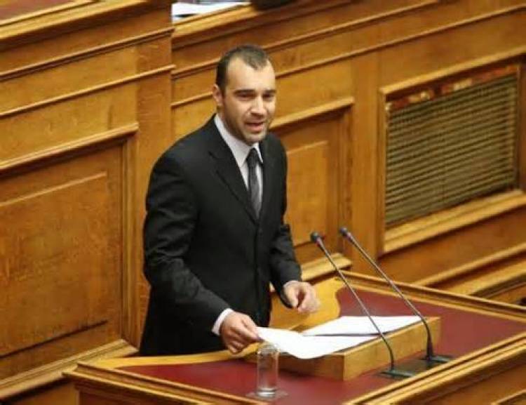 &laquo;Heil Hitler&raquo; &sigma;&tau;&eta; &Beta;&omicron;&upsilon;&lambda;ή! &Alpha;&pi;&omicron;&beta;&lambda;ή&theta;&eta;&kappa;&epsilon; &omicron; &chi;&rho;&upsilon;&sigma;&alpha;&upsilon;&gamma;ί&tau;&eta;&sigmaf; &beta;&omicron;&upsilon;&lambda;&epsilon;&upsilon;&tau;ή&sigmaf; &Eta;&lambda;&iota;ό&pi;&omicron;&upsilon;&lambda;&omicron;&sigmaf;