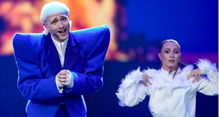 Eurovision 2024: &Sigma;&tau;&omicron;&nu; &epsilon;&iota;&sigma;&alpha;&gamma;&gamma;&epsilon;&lambda;έ&alpha; &eta; &sigma;&upsilon;&mu;&mu;&epsilon;&tau;&omicron;&chi;ή &tau;&eta;&sigmaf; &Omicron;&lambda;&lambda;&alpha;&nu;&delta;ί&alpha;&sigmaf;