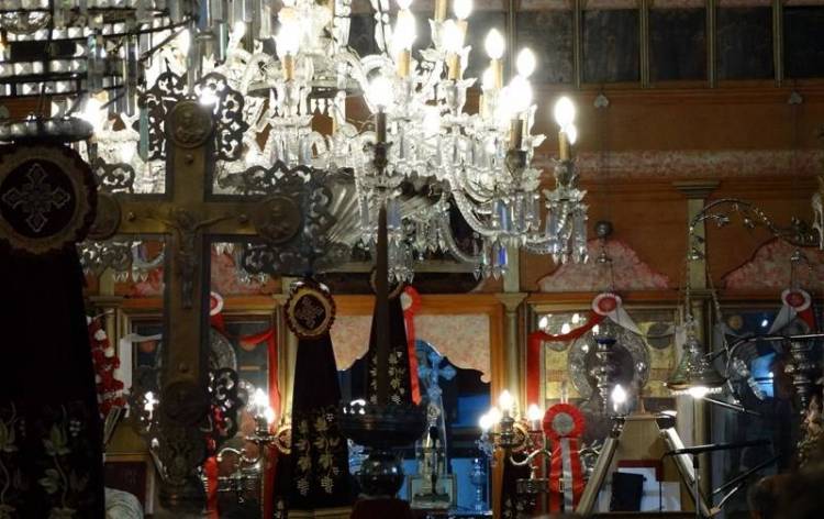 Τα καλά του «φόρεσε» απόψε το Ανδρώνι