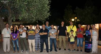 Beach party &alpha;&pi;ό &tau;&eta; &Phi;&omega;&tau;&omicron;&gamma;&rho;&alpha;&phi;&iota;&kappa;ή &Omicron;&mu;ά&delta;&alpha; &Lambda;ή&mu;&nu;&omicron;&upsilon;