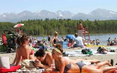 Βγήκαν στις παραλίες μέχρι και στην Αλάσκα