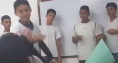 &Beta;&rho;&alpha;&zeta;&iota;&lambda;ί&alpha;: &Mu;&alpha;&theta;&eta;&tau;ή&sigmaf; &kappa;ά&rho;&phi;&omega;&sigma;&epsilon; &sigma;&tau;&omicron; &pi;&rho;ό&sigma;&omega;&pi;&omicron; &mu;&epsilon; &sigma;&tau;&upsilon;&lambda;ό &sigma;&upsilon;&mu;&mu;&alpha;&theta;ή&tau;&rho;&iota;ά &tau;&omicron;&upsilon; &epsilon;&pi;&epsilon;&iota;&delta;ή &tau;&omicron;&nu; &kappa;&omicron;&rho;ό&iota;&delta;&epsilon;&psi;&epsilon; [&sigma;&kappa;&lambda;&eta;&rho;ό &beta;ί&nu;&tau;&epsilon;&omicron;]