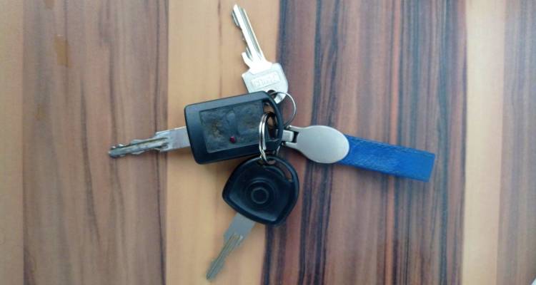 Βρέθηκαν κλειδιά έξω από το κατάστημα «Ζέφυρος» στη Μύρινα