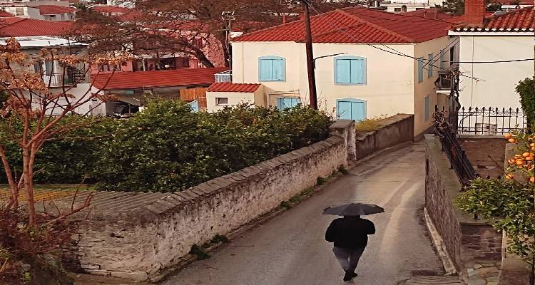 Λήμνος: Καταιγίδα για τις επόμενες δυο ώρες