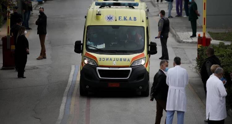 Σέρρες: Από επιπλοκές οξείας αμυγδαλίτιδας πέθανε ο 13χρονος στον ύπνο του | Τι δείχνει η ιατροδικαστική έκθεση